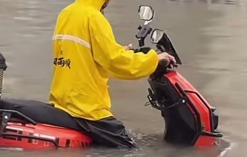 五绝·台风
