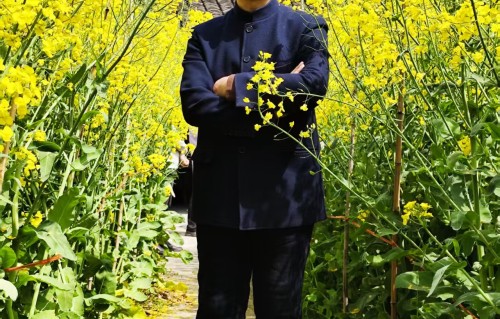 杨友明诗词研究   杨友明《江城梅花引·雨水》的艺术特色有哪些？