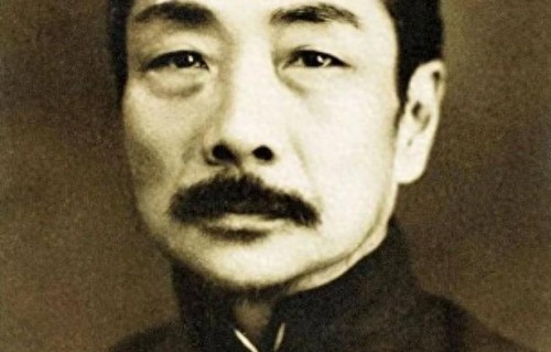 步韵和鲁迅先生《自嘲》