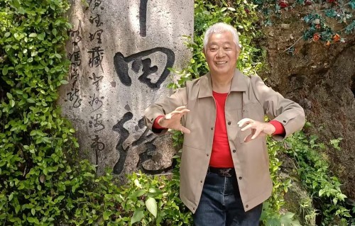 杨友明诗词研究    杨友明还有哪些其他的词作?
