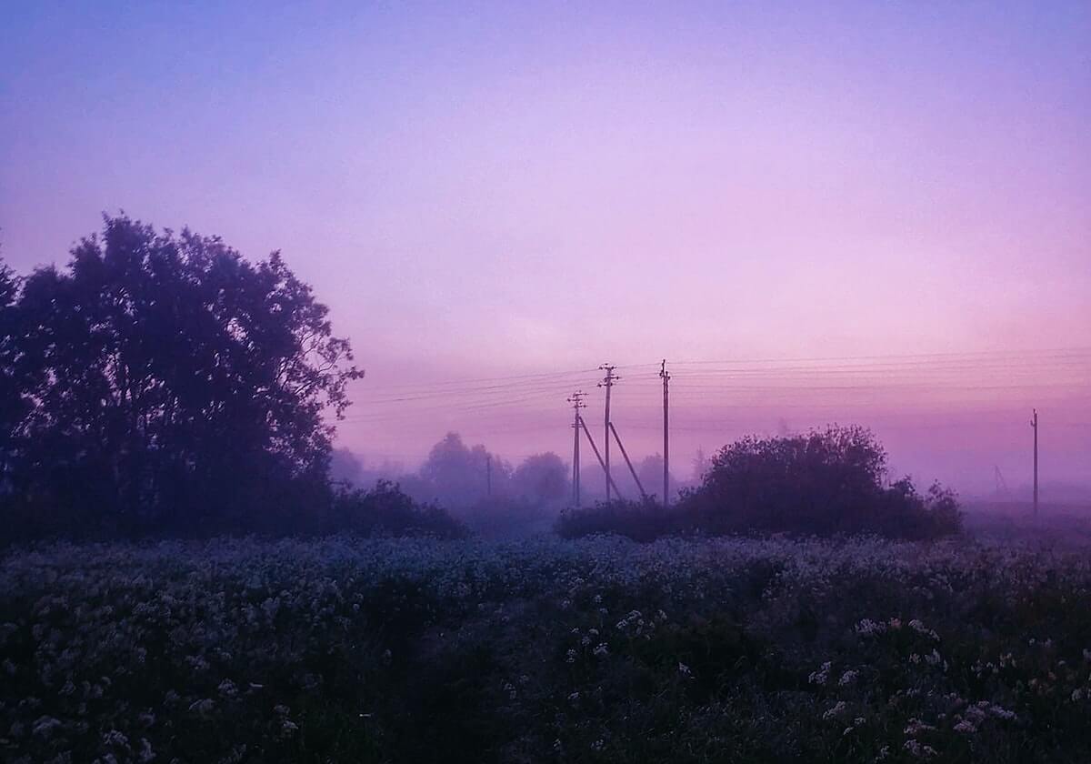 七绝《福天气势磅礴》
